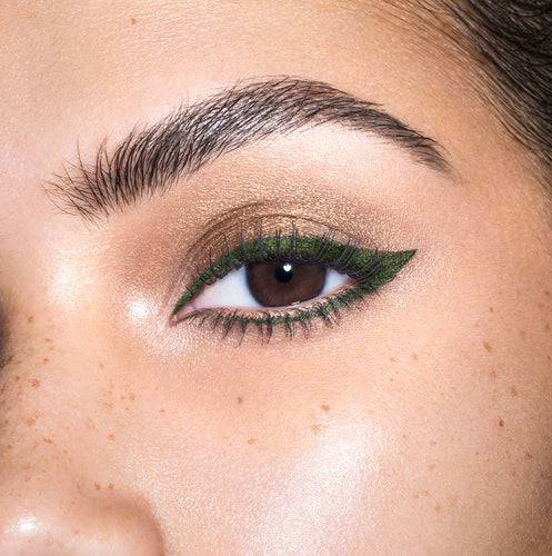 green winged eyeliner